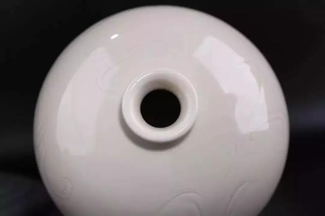 景德鎮瓷與德化瓷差異何在？——日用陶瓷制品銷售視角下的對比分析